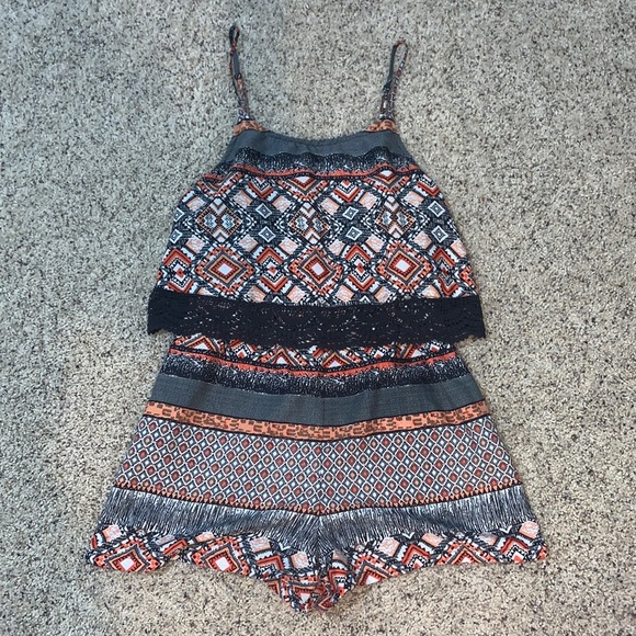 LAST CHANCE Romper - Picture 1 of 3